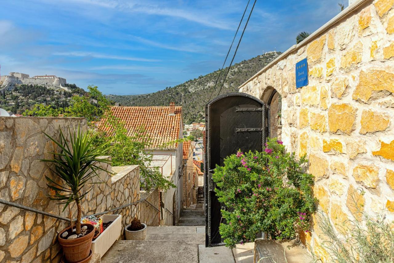 Villa Capitis In The Center Χβαρ Εξωτερικό φωτογραφία