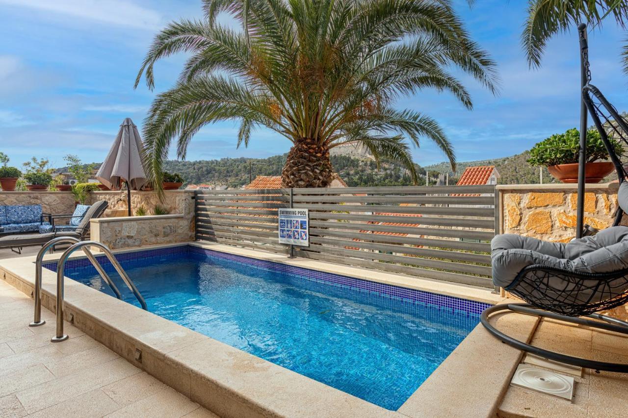 Villa Capitis In The Center Χβαρ Εξωτερικό φωτογραφία